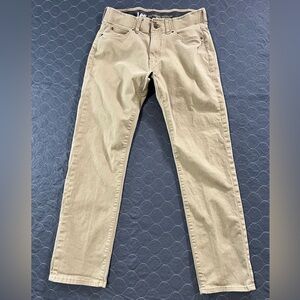 Lee Khaki Slim Straight Extreme Motion Jeans 30x30